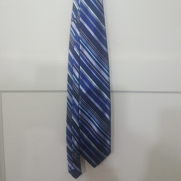 Neck Tie - Picture 3 of 3